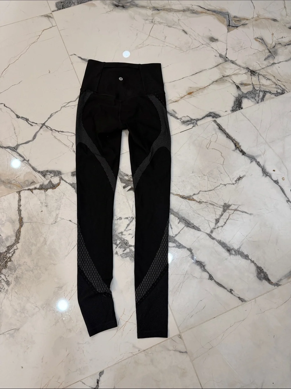Lululemon High-Waist Sculpting Leggings - Black 4